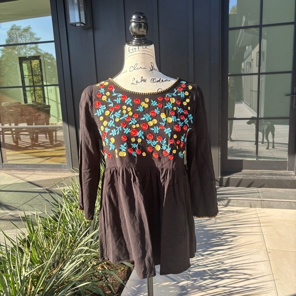 JODIFL Tops - 🪡 Jodifl Embroidered Boho Tunic – Size S